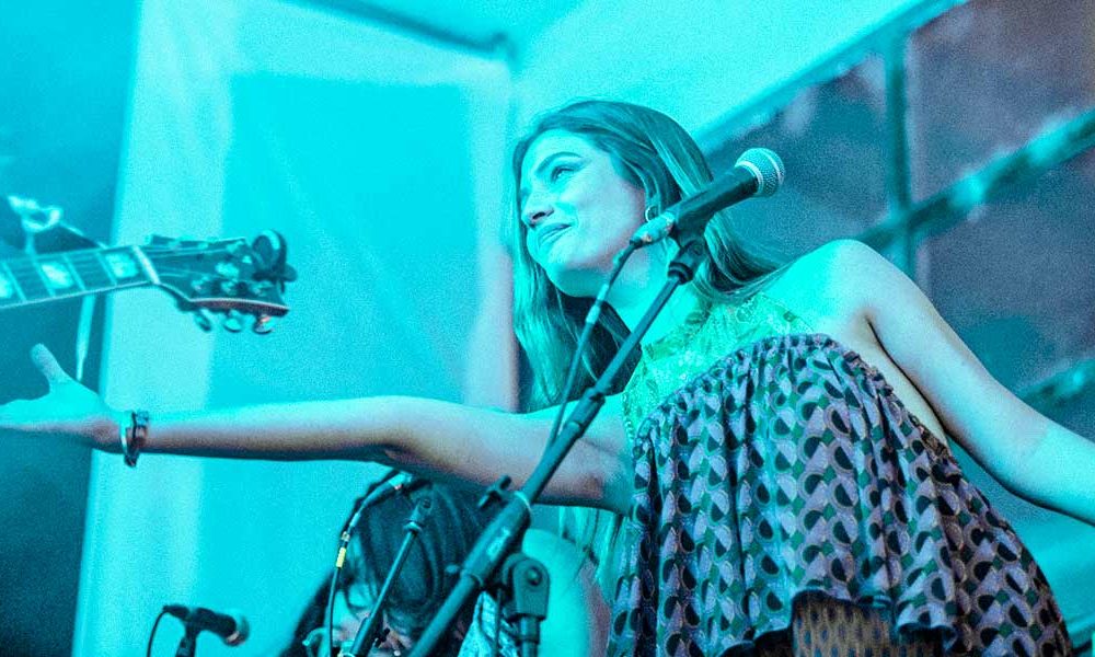 directo-desde-berklee-alessandra-aguirre-presenta-su-primer-single