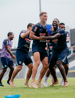 Entrenamiento Primer Equipo