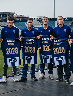 Firma de contrato Potrillos