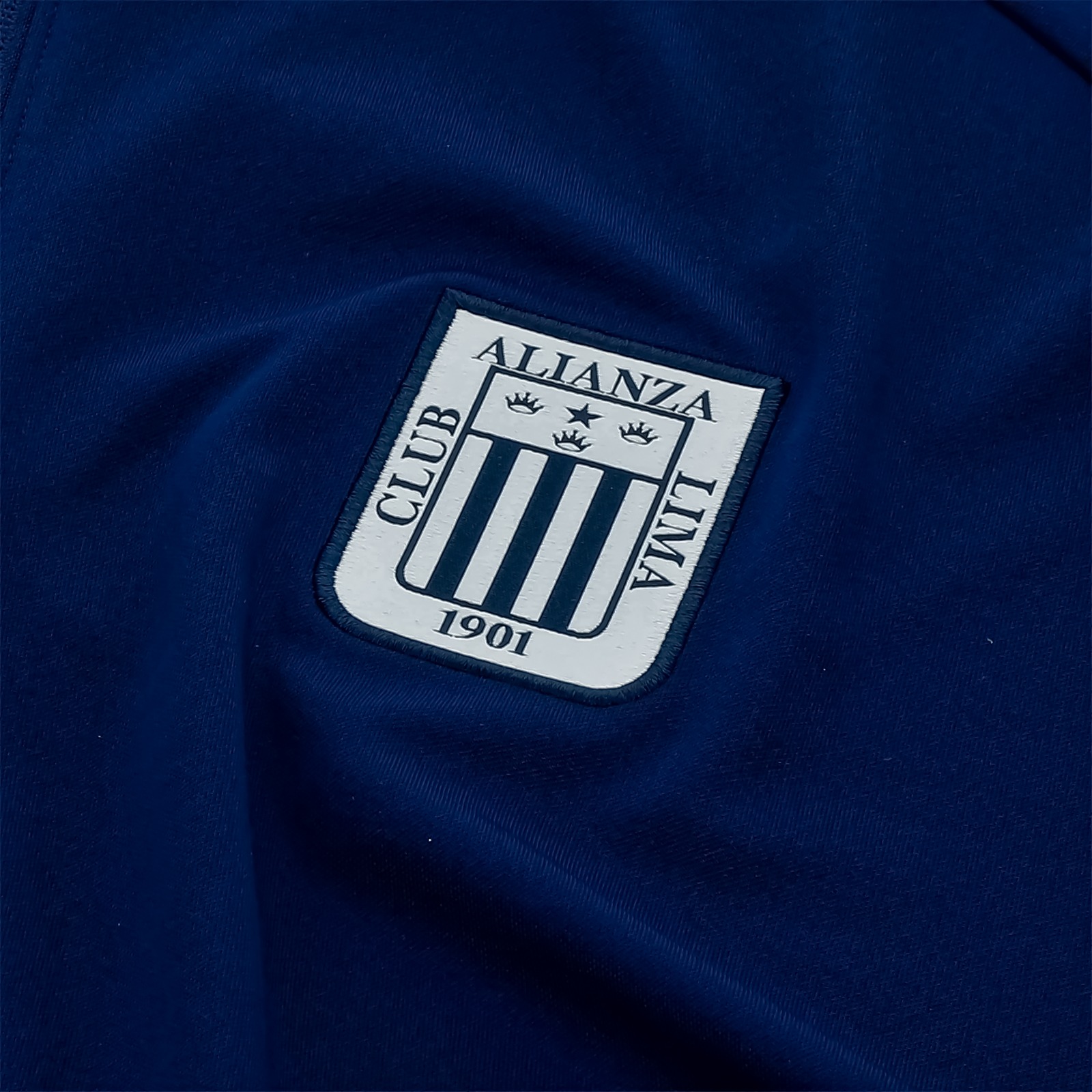 Casaca de fútbol de cierre completo